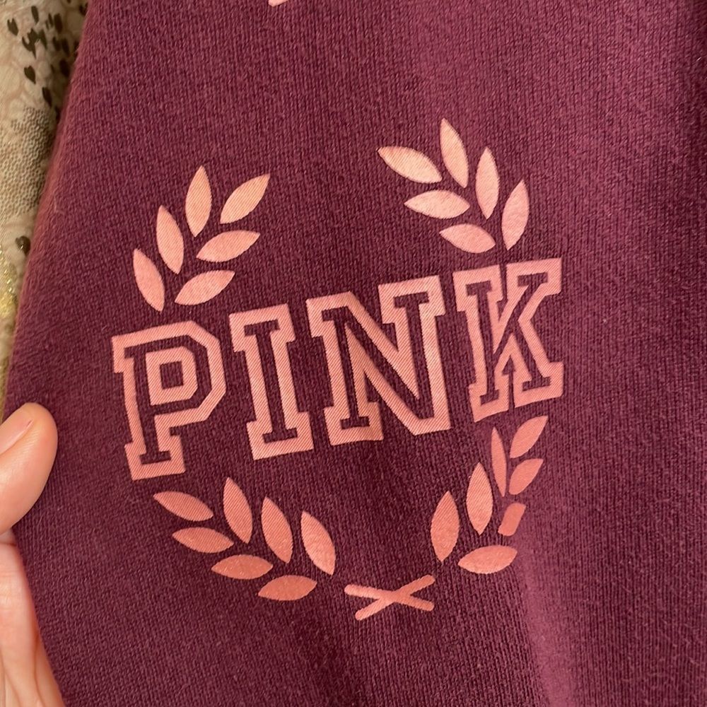 PINK Victoria’s Secret maroon crewneck sweater, logos on sleeve/front XS - Picture 3 of 7